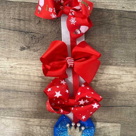 3 for $10$ 🛍️ Girls Hair Christmas Accessories - Picture 3 of 5